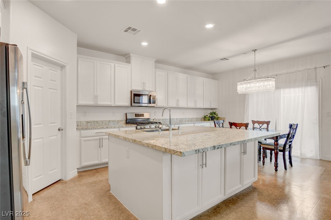 7025 Fossil Rim Street