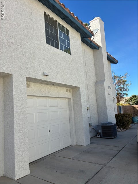 Townhouse For Rent - 8168 Autumn Star Avenue<br/> Clark County, Las Vegas, NV 89145