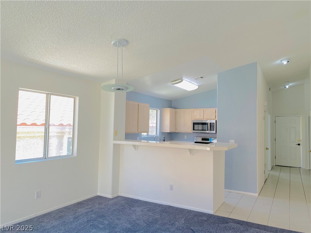 7820 Ravenhollow Lane