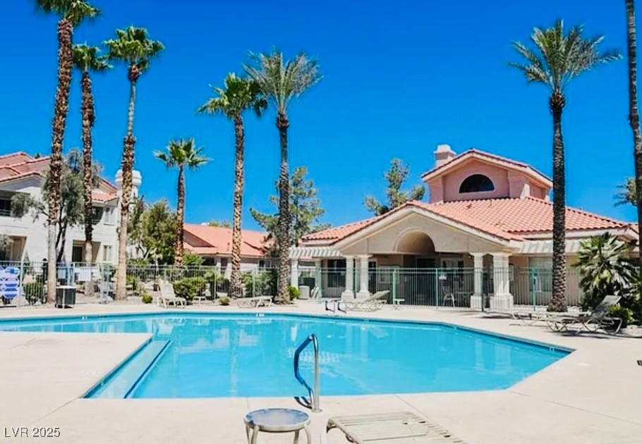 7820 Ravenhollow Lane