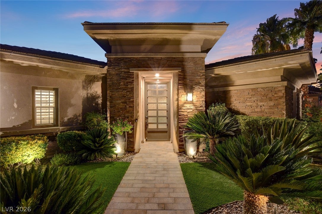 3209 Turtle Head Peak Drive