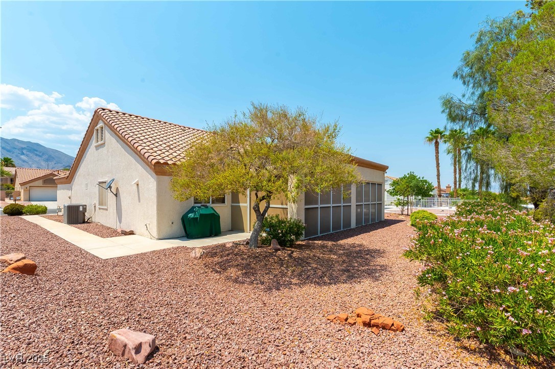 Properties 3 3016 Lotus Hill Drive