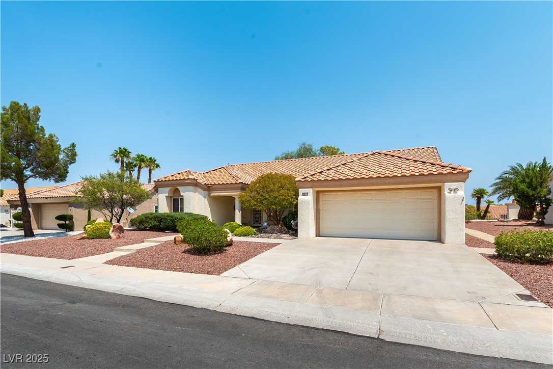 Properties 1 3016 Lotus Hill Drive
