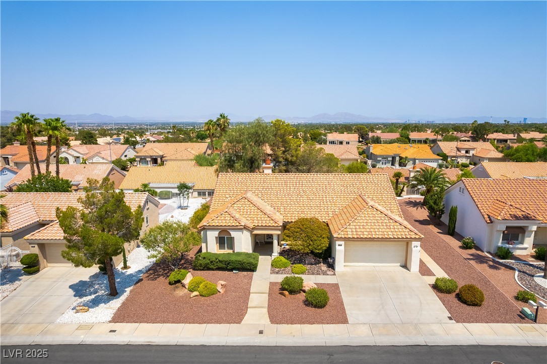 Properties 4 3016 Lotus Hill Drive