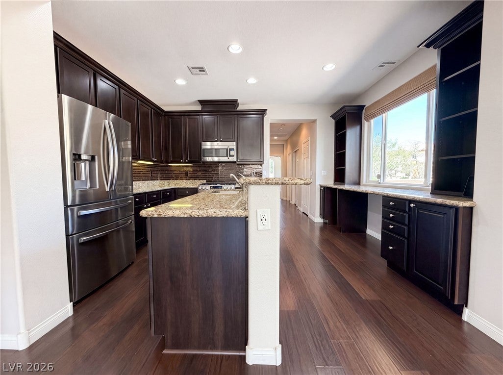 908 Baronet Drive
