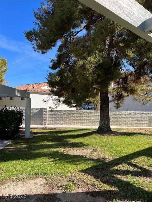 Las Vegas, Nevada 89117, United States, 2 Bedrooms Bedrooms, ,2 BathroomsBathrooms,Residential,Active,81238