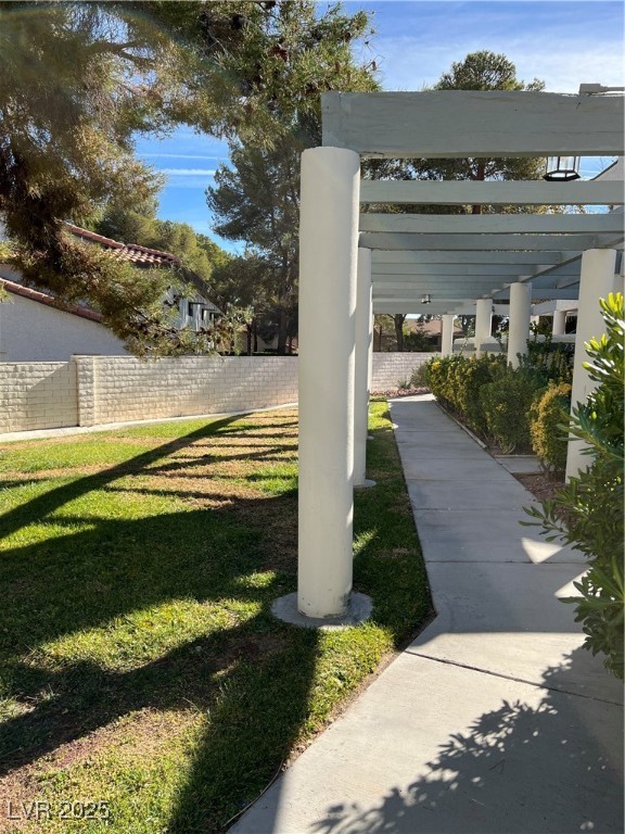 Las Vegas, Nevada 89117, United States, 2 Bedrooms Bedrooms, ,2 BathroomsBathrooms,Residential,Active,81238