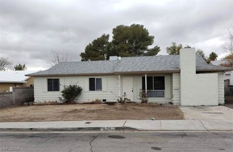 Single Family Residence in Boulder City NV 834 Benita Place.jpg