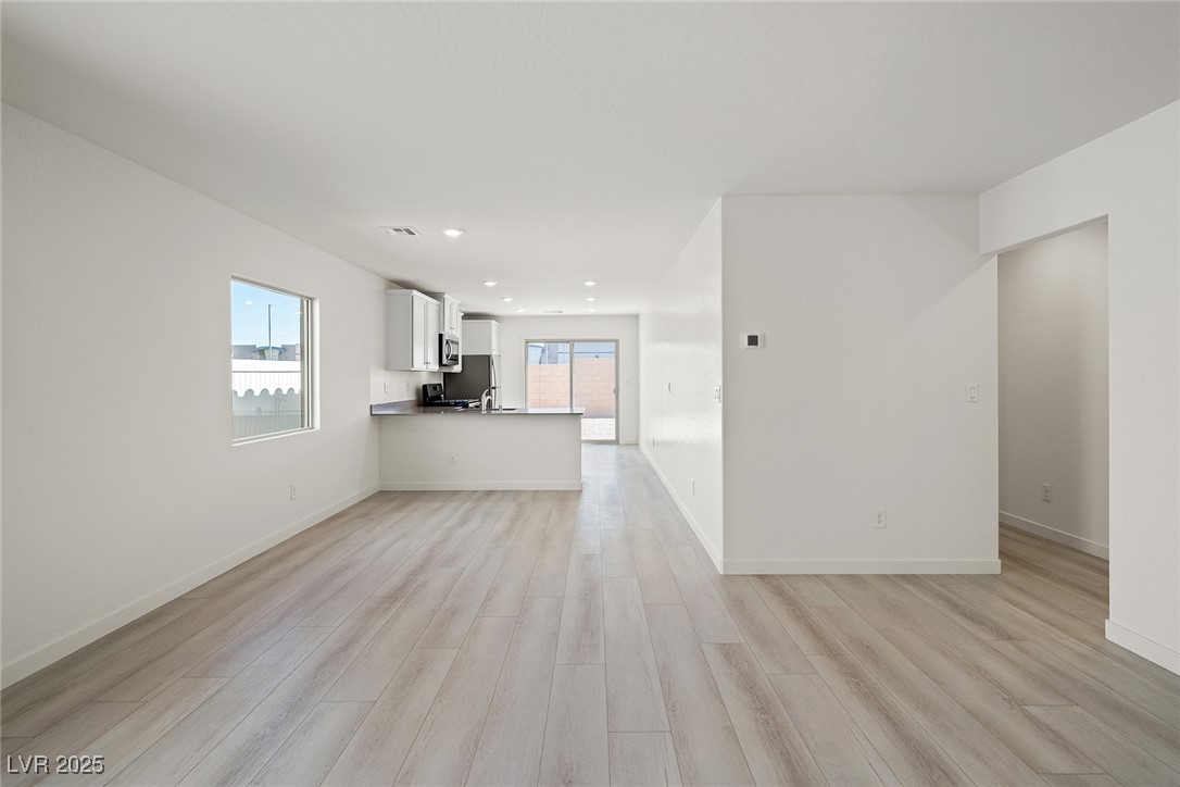 6724 Violet Cascade Avenue