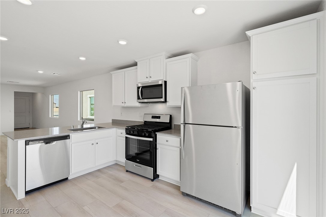 6724 Violet Cascade Avenue