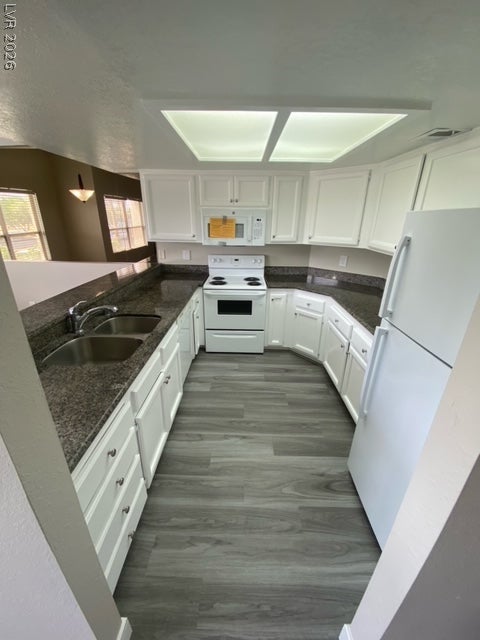 6250 W Flamingo Road 15