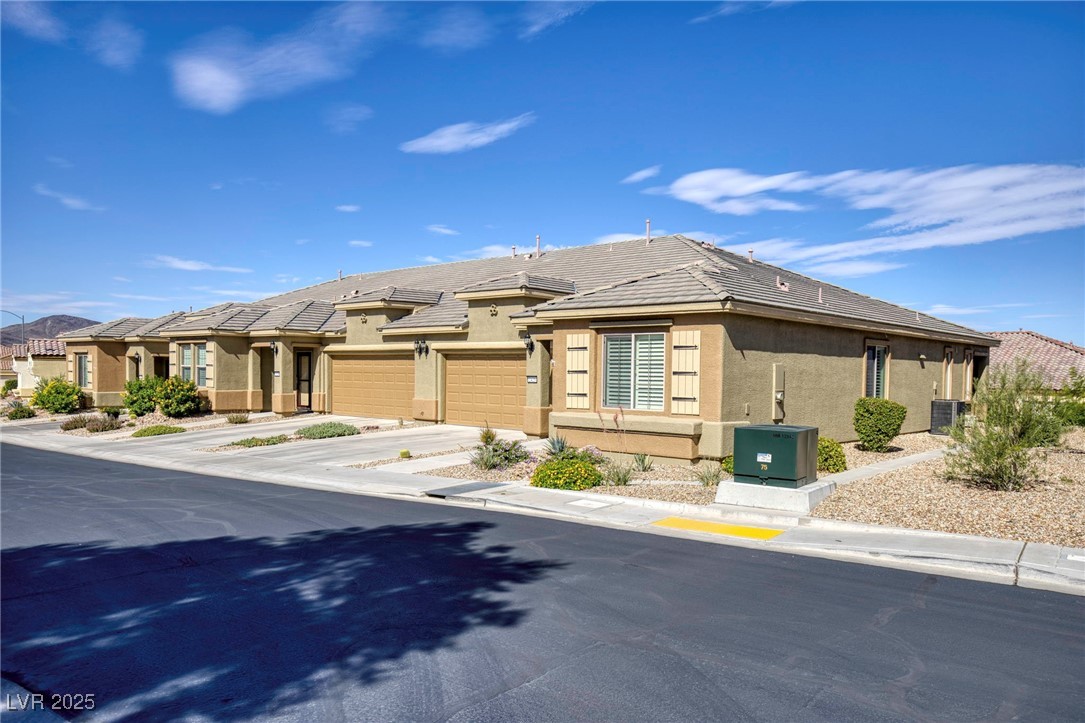 Properties 1 2425 SKY WATCHER Street