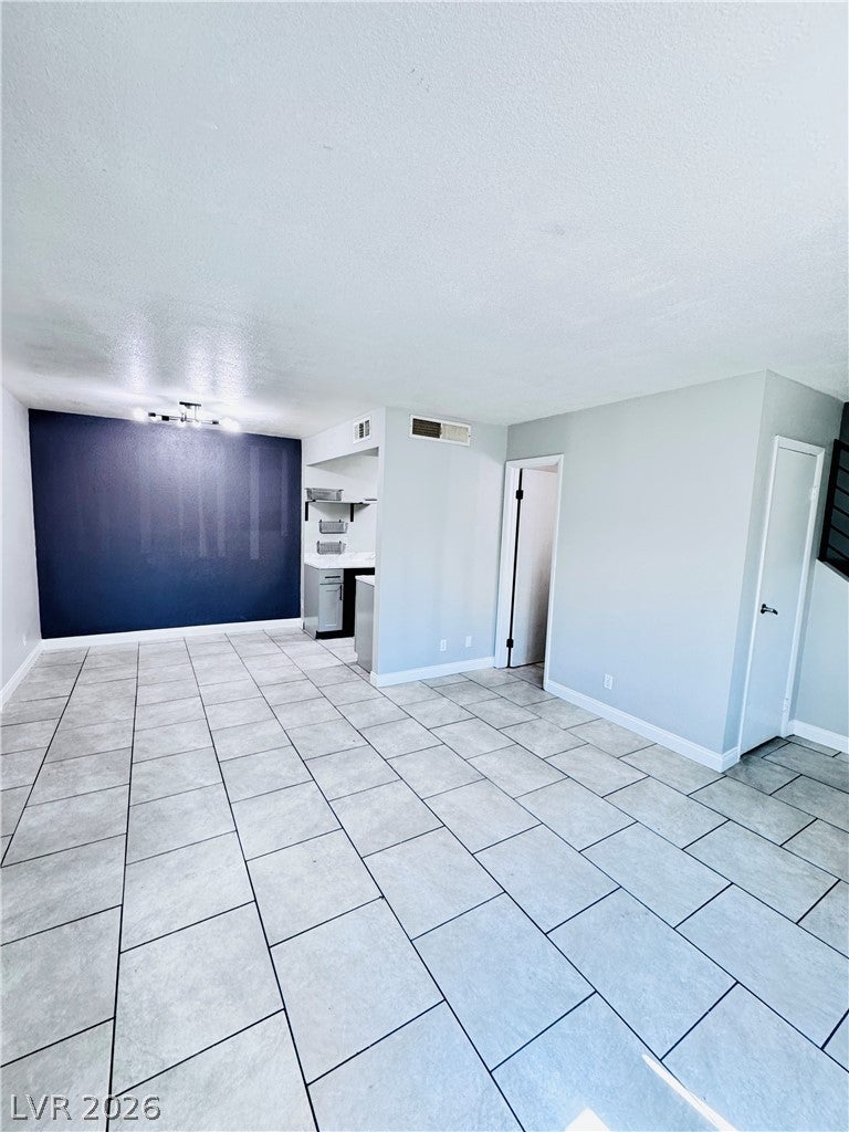 3671 Villa Knolls East Drive