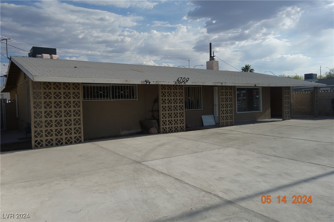 4709 W Alpine Place, Las Vegas, Nevada image 6