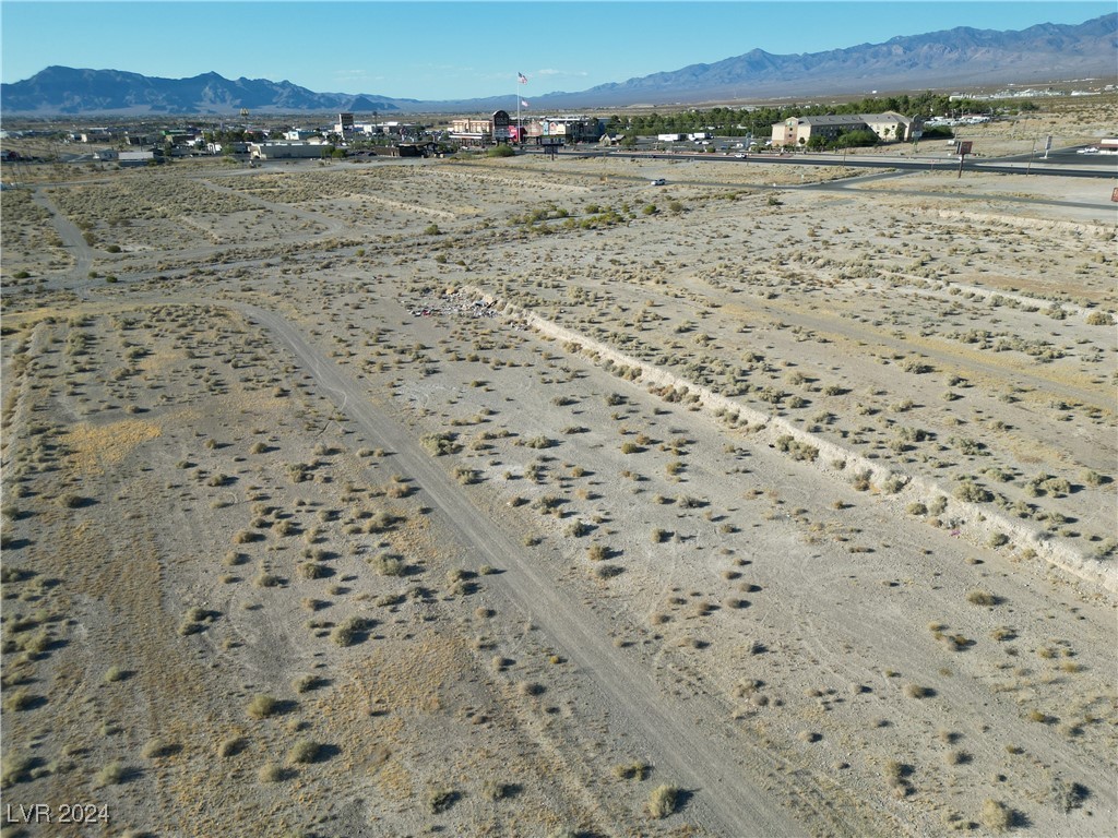 1061 S Plum Street, Pahrump, Nevada image 2