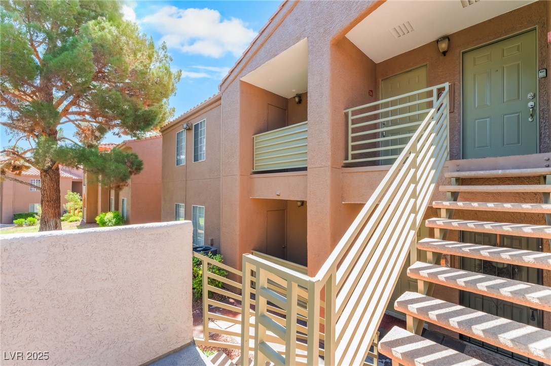 2120 Sealion Drive 207
