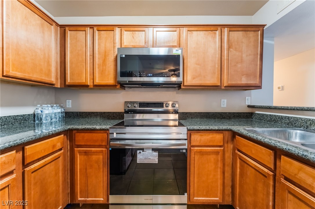 2120 Sealion Drive 207