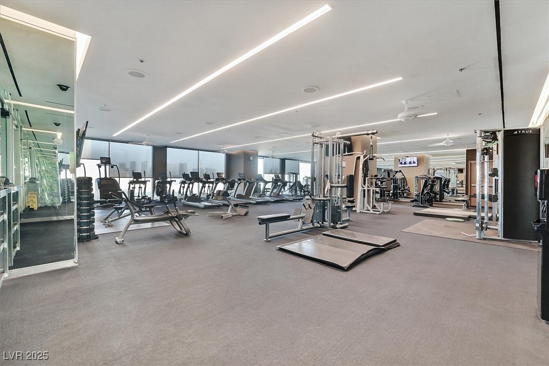 Las Vegas, Nevada 89103, United States, 1 Bedroom Bedrooms, ,2 BathroomsBathrooms,Residential,Active,133120