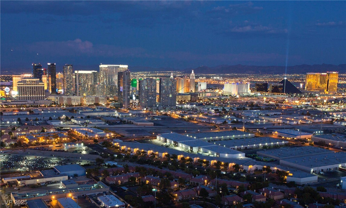 Las Vegas, Nevada 89103, United States, 1 Bedroom Bedrooms, ,2 BathroomsBathrooms,Residential,Active,133120