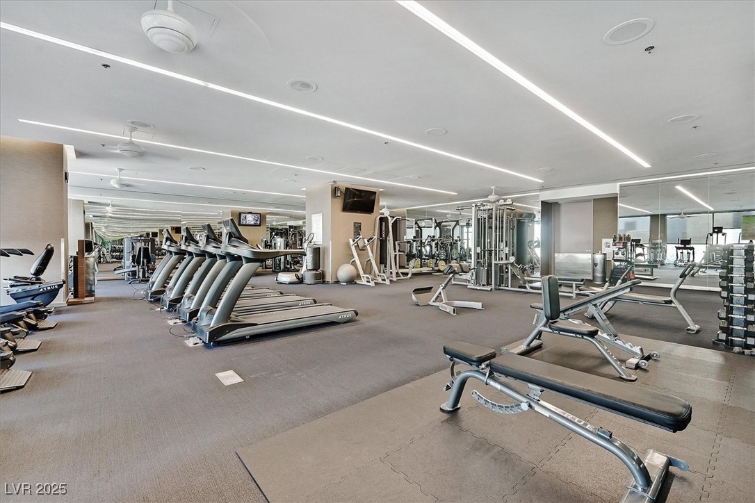 Las Vegas, Nevada 89103, United States, 1 Bedroom Bedrooms, ,2 BathroomsBathrooms,Residential,Active,133120