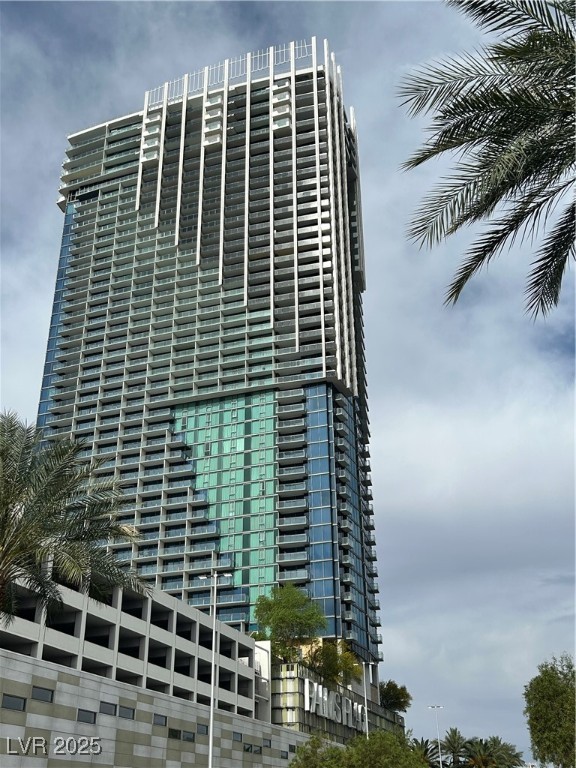 4381 W Flamingo Road 1101