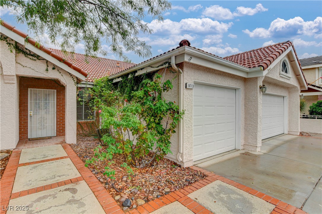 9713 Cascade Falls Avenue