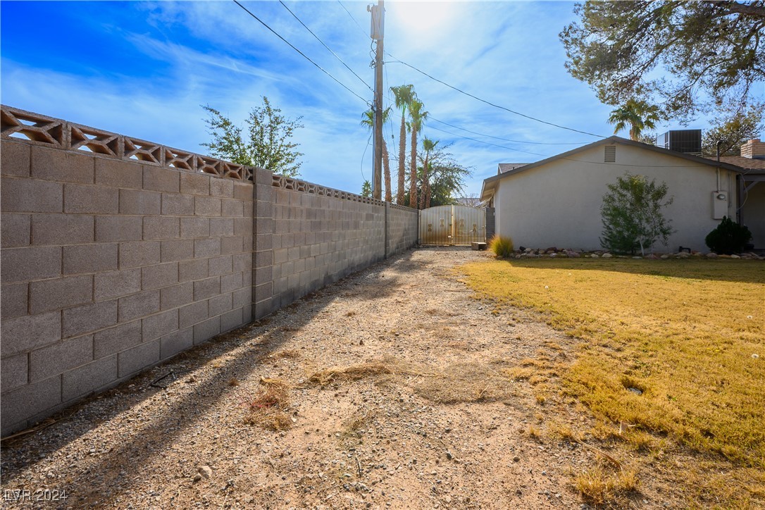 6742 Palmyra Avenue, Las Vegas, Nevada image 38