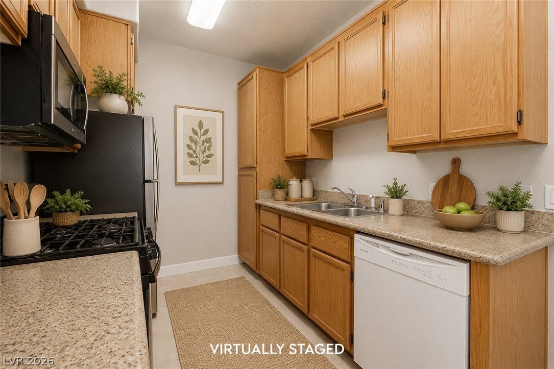 3318 DECATUR Boulevard 1082