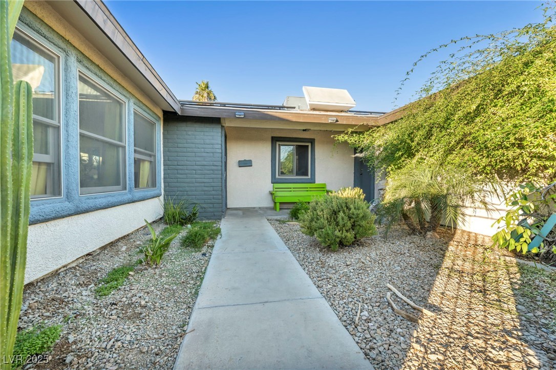 3970 Shadow Wood Avenue