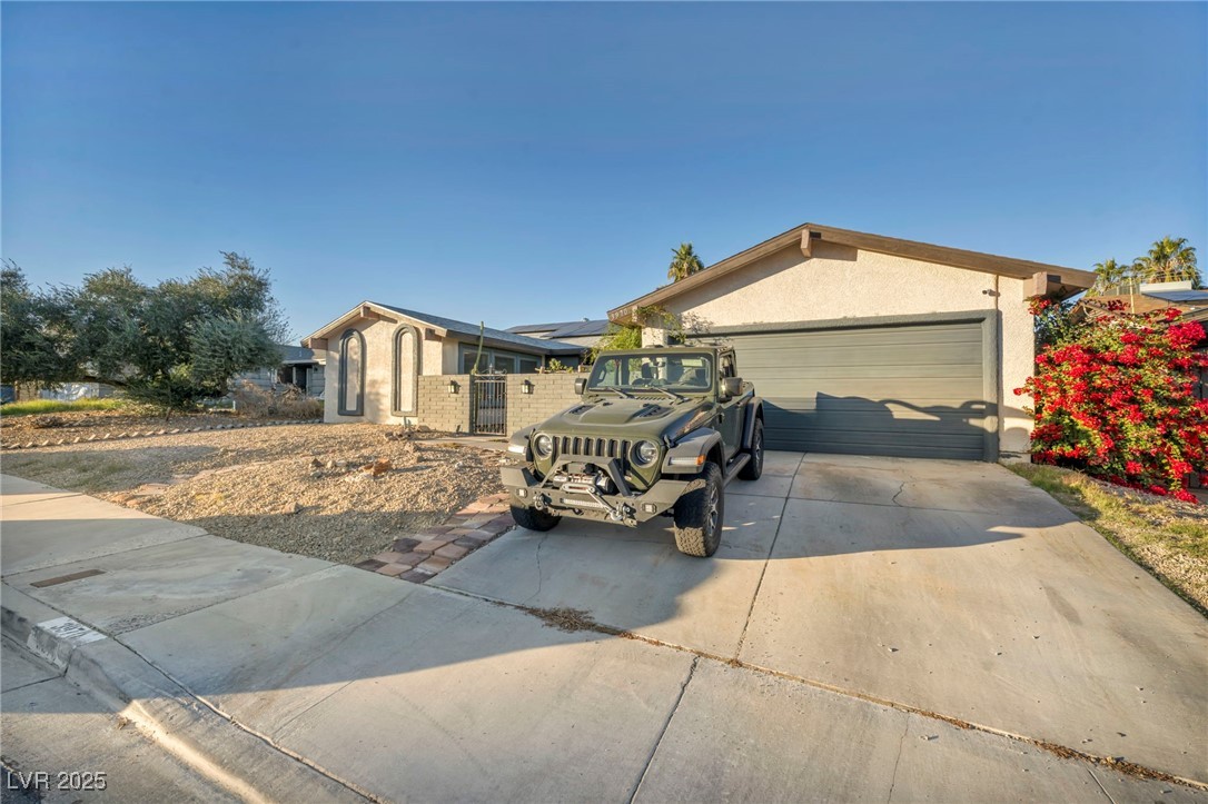 3970 Shadow Wood Avenue