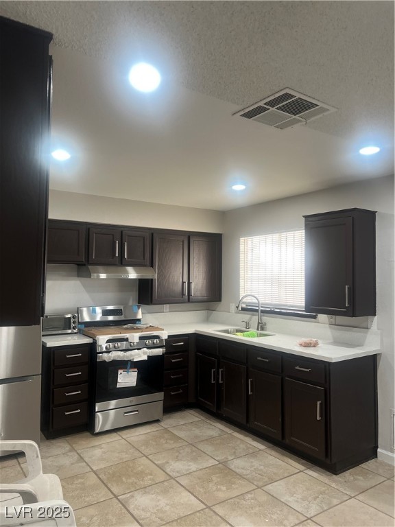 868 Parkhurst Street