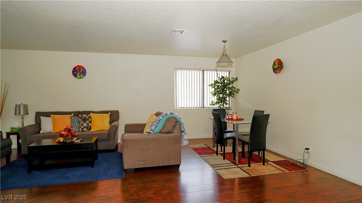 5024 S Rainbow Boulevard 101