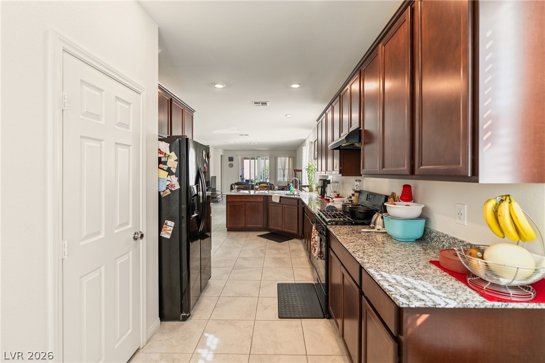 984 Brilliant Meadow Avenue