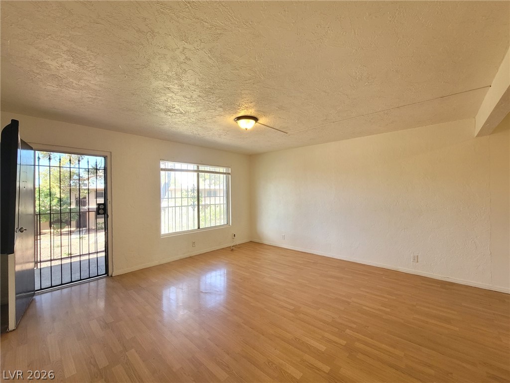 585 S Royal Crest Circle 7