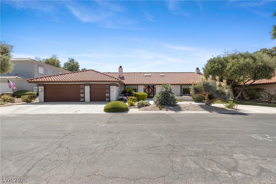 812 Trotter Circle