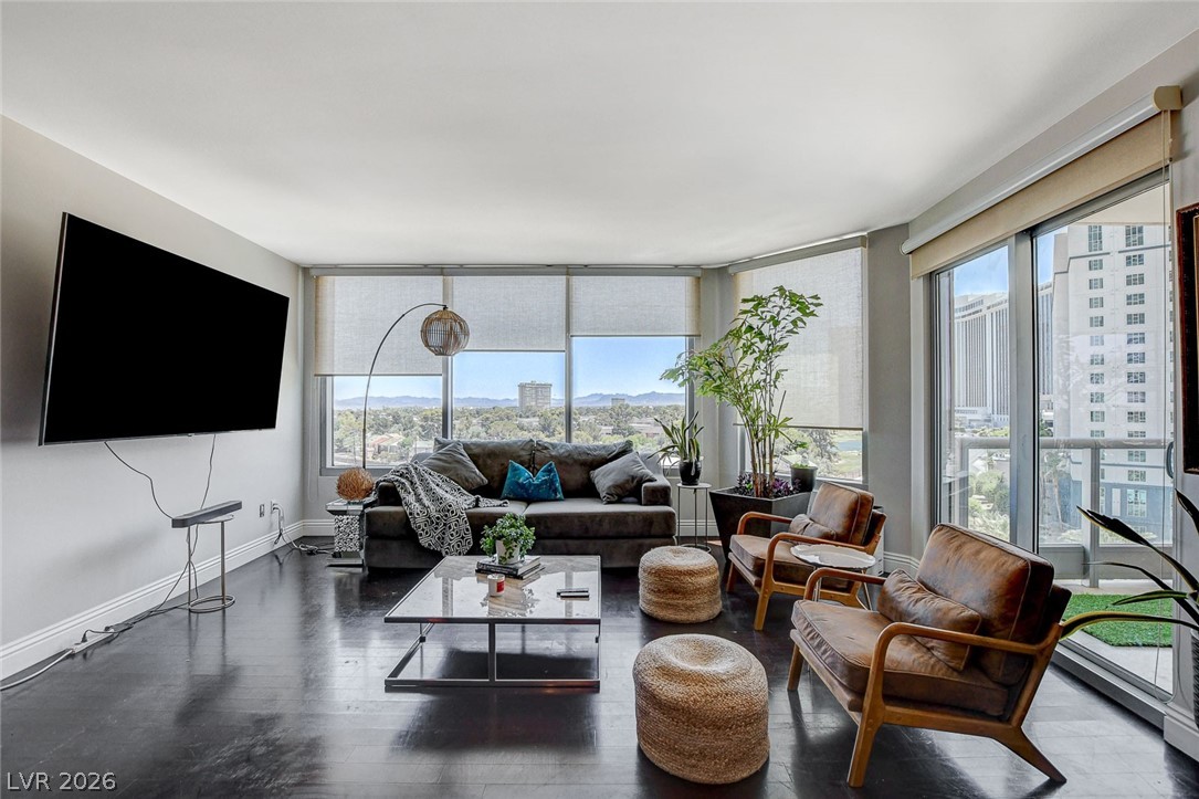 322 Karen Avenue 601