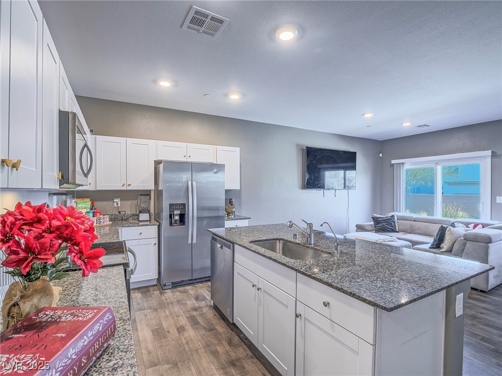 12725 Epperly Street