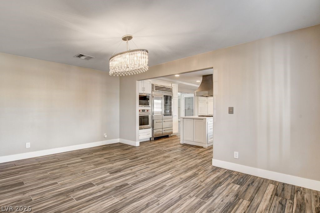 7229 Mira Vista Street