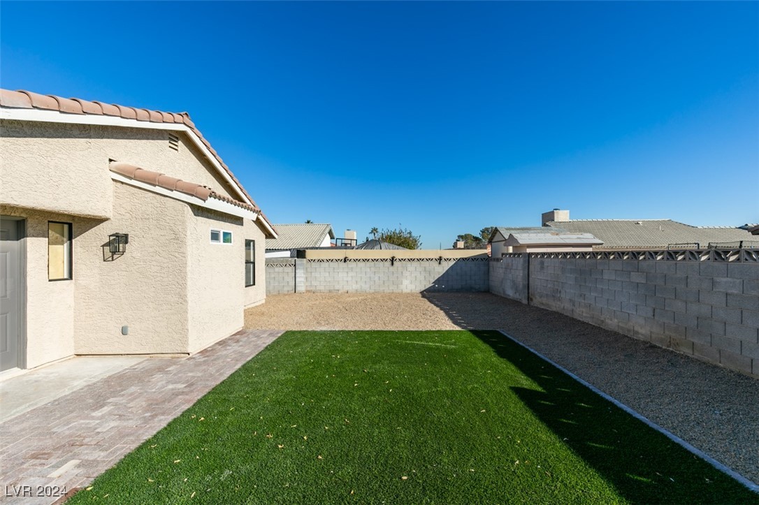 7437 Lattimore Drive, Las Vegas, Nevada image 39