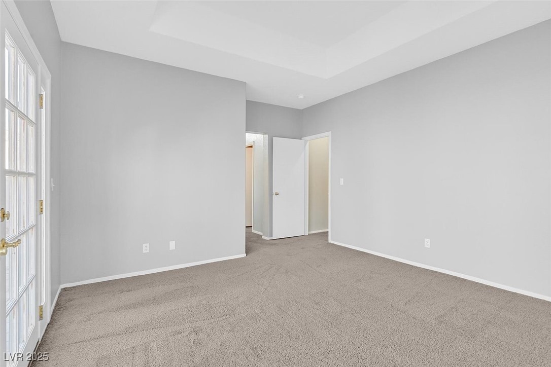 Las Vegas, Nevada 89108, United States, 2 Bedrooms Bedrooms, ,2 BathroomsBathrooms,Residential,Pending,3921