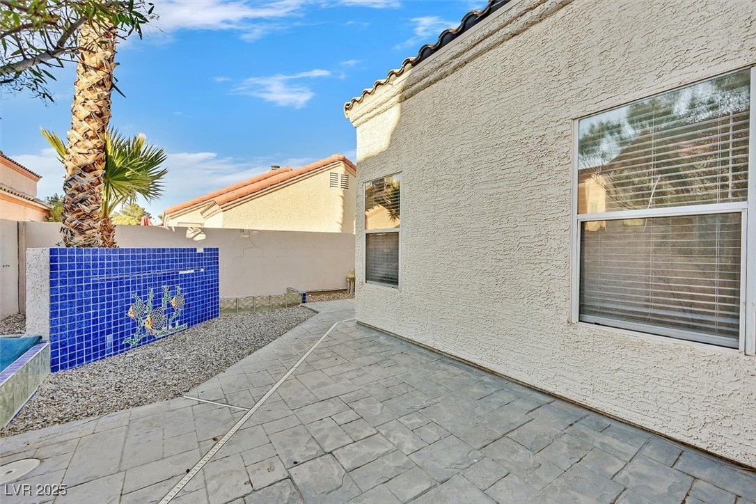 Las Vegas, Nevada 89108, United States, 2 Bedrooms Bedrooms, ,2 BathroomsBathrooms,Residential,Pending,3921