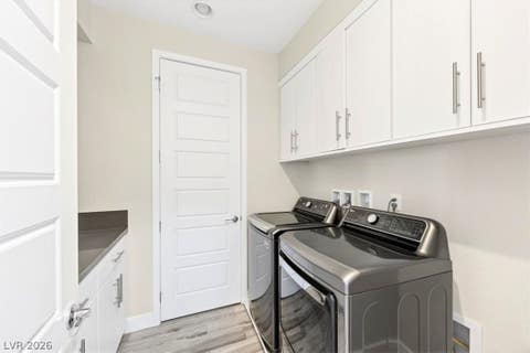 Tiny photo for 11423 Gravitation Drive, Las Vegas, NV 89135 (MLS # 2802351)