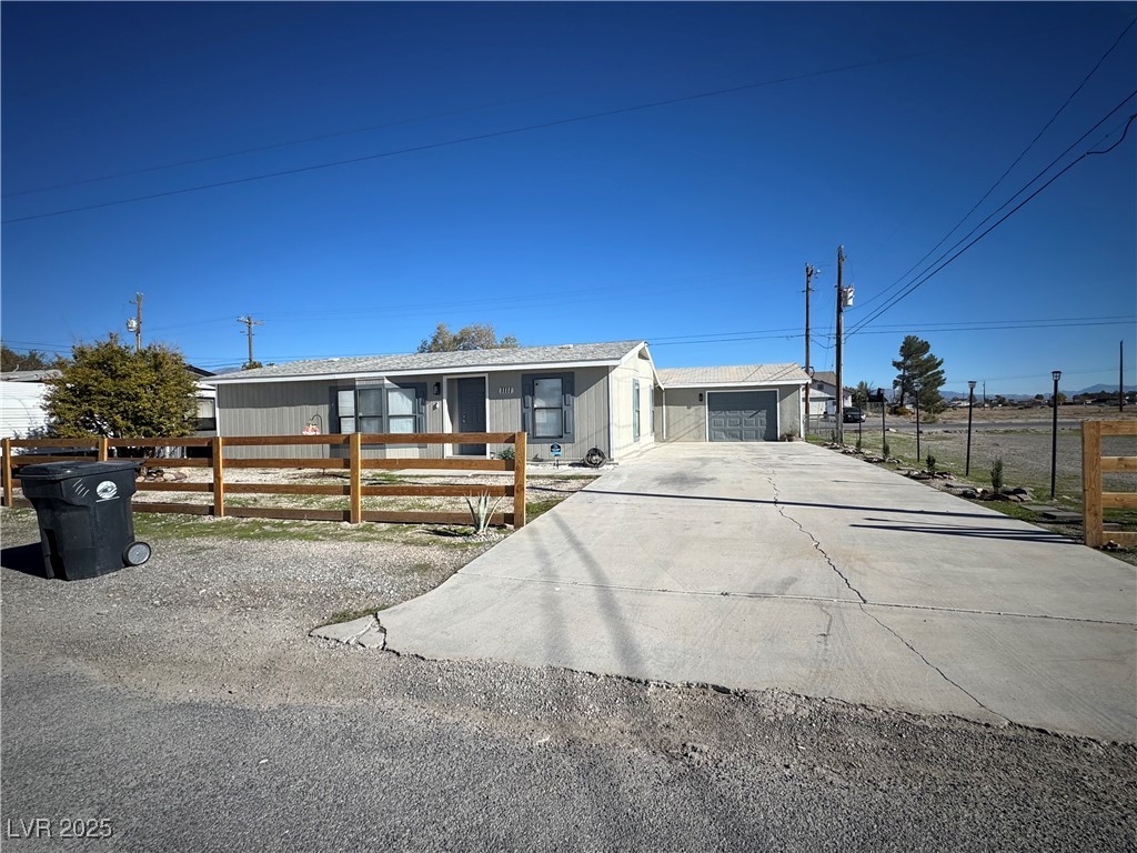 Pahrump, Nevada 89048, United States, 3 Bedrooms Bedrooms, ,2 BathroomsBathrooms,Residential,Active,253433