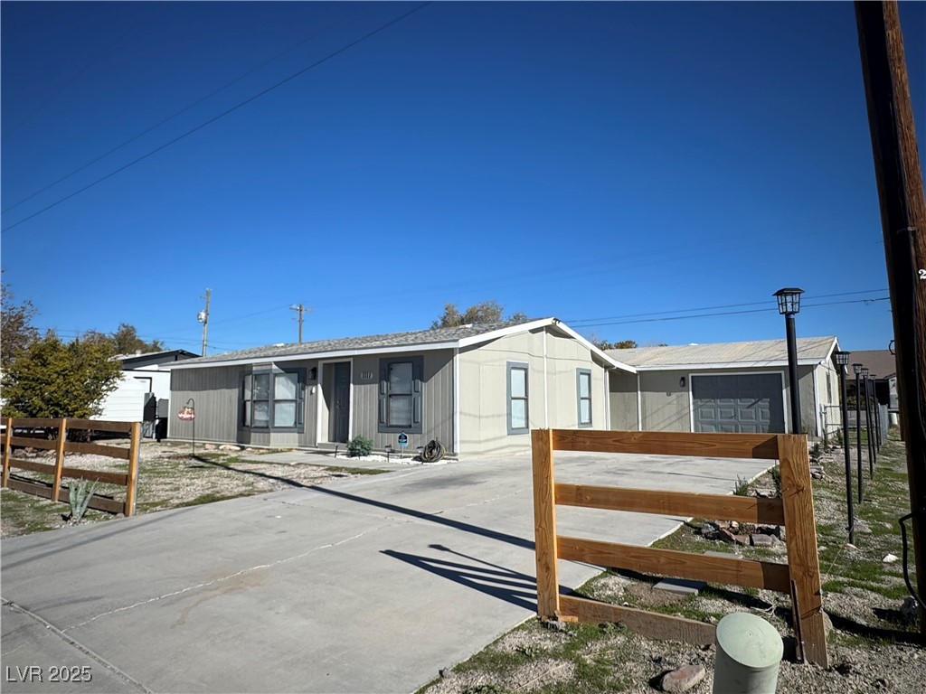 Pahrump, Nevada 89048, United States, 3 Bedrooms Bedrooms, ,2 BathroomsBathrooms,Residential,Active,253433