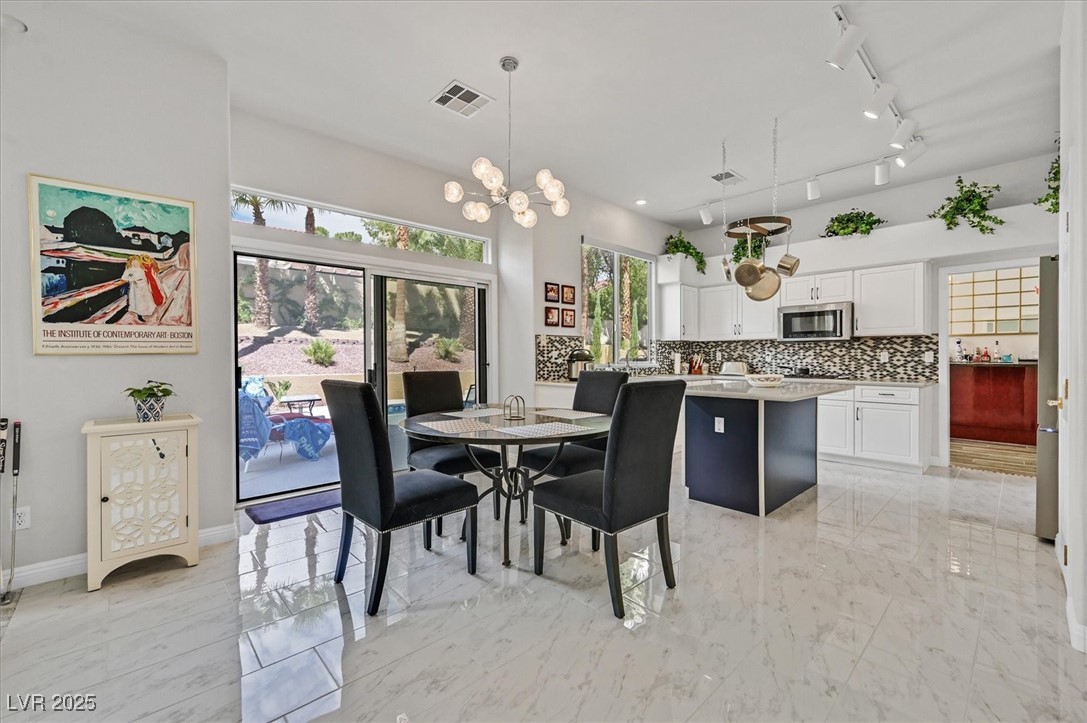 2021 Waterbury Lane