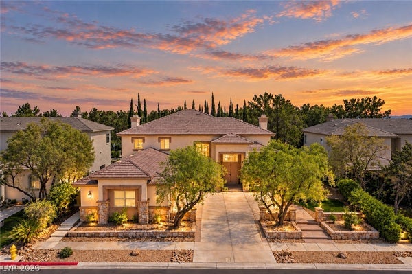 304 QUEENS GATE CT, LAS VEGAS, NV 89145 - Image cfd23fd4cabcb705a8a2ee0ea5b7f018/4001531661