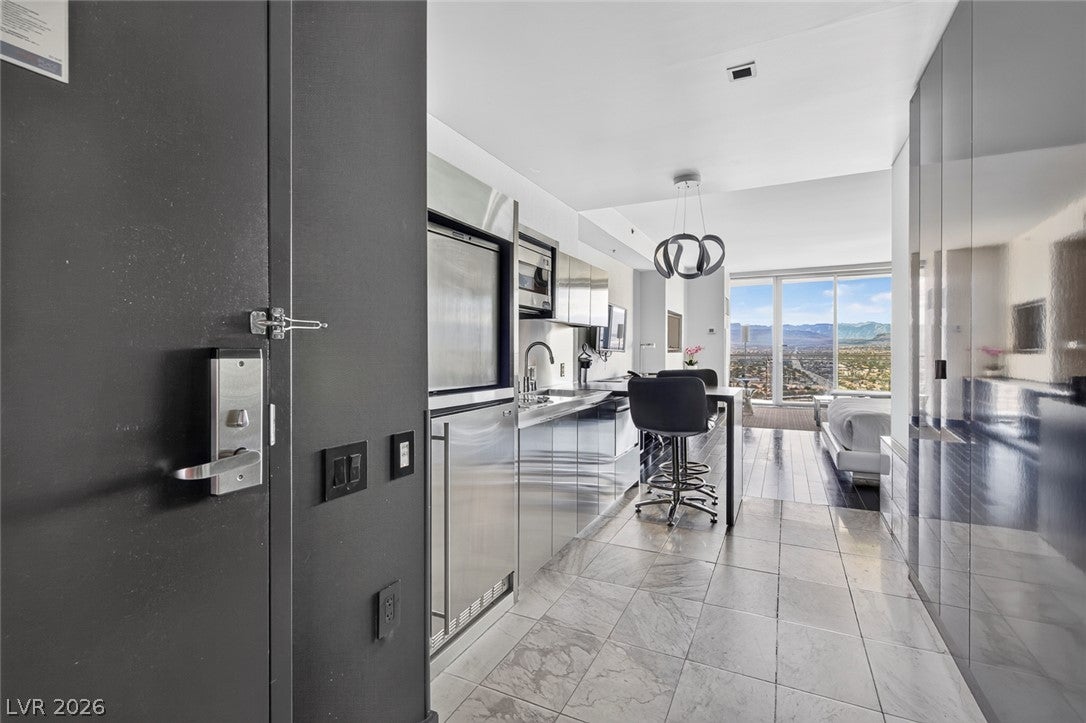 4381 W Flamingo Road 2505