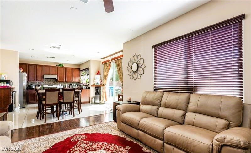 9856 Chief Sky Street, Las Vegas, Nevada image 10