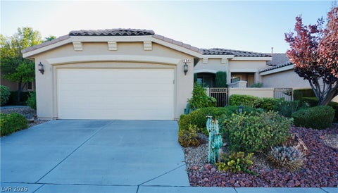 Townhouse For Sale - 5041 Vincitor Street<br/> Las Vegas, NV 89135