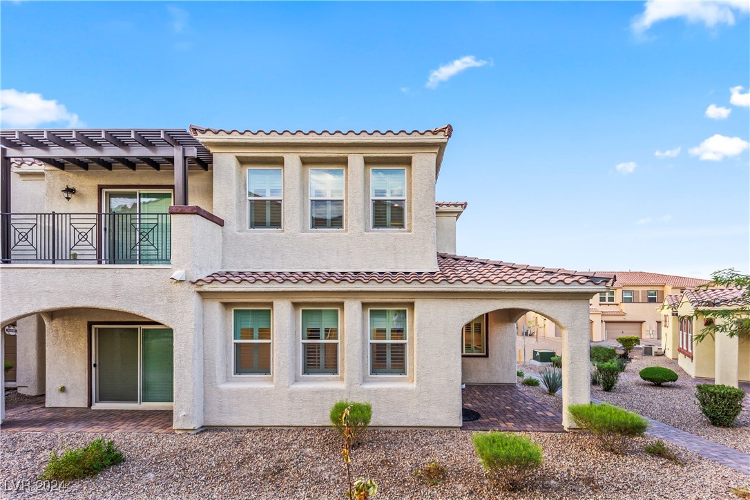 996 Via Panfilo Avenue, Henderson, Nevada image 3